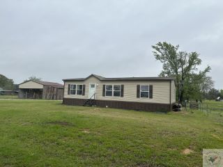 Foreclosed Home - 1376 COUNTY ROAD 3014, 75570