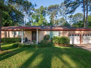 Foreclosed Home - 1907 MARY JANE DR, 75601