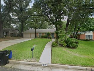 Foreclosed Home - 1602 AUBURN DR, 75601