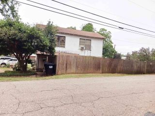 Foreclosed Home - 1105 N 7TH ST, 75601