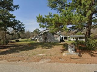 Foreclosed Home - 1 CIRCLE RD, 75602