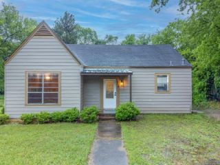 Foreclosed Home - 204 W JONES ST, 75602