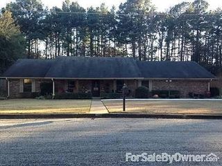 Foreclosed Home - 1404 WHISPERING PINES BLVD, 75604