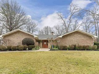 Foreclosed Home - 2204 KENTUCKY DR, 75605