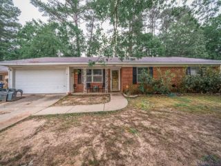 Foreclosed Home - 1003 COUSHATTA TRL, 75605