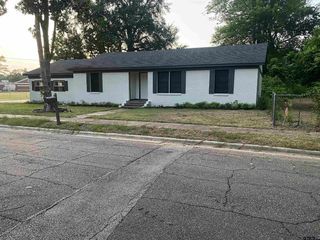 Foreclosed Home - 304 W COLLEGE ST, 75633