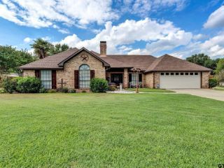 Foreclosed Home - 1012 BAYLOR DR, 75633