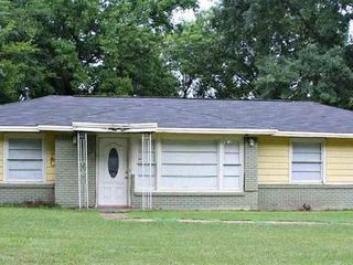 Foreclosed Home - 1111 GLENN ST, 75638