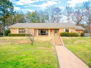 Foreclosed Home - 508 MADELAINE DR, 75644