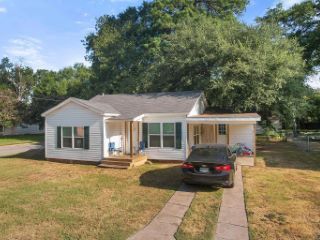 Foreclosed Home - 620 PINE ST, 75644