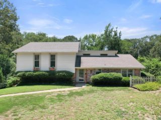 Foreclosed Home - 1706 GREENWAY ST, 75644