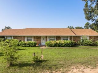 Foreclosed Home - 3648 STATE HIGHWAY 154 E, 75645