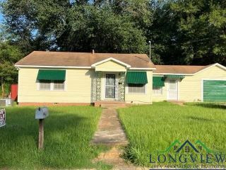 Foreclosed Home - 317 AMES ST, 75647