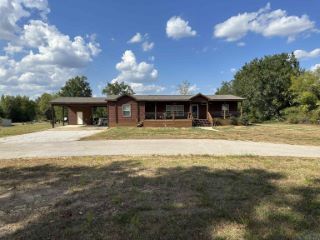 Foreclosed Home - 9397 US HIGHWAY 79 E, 75652