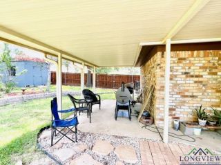 Foreclosed Home - 1206 LEACH ST, 75662