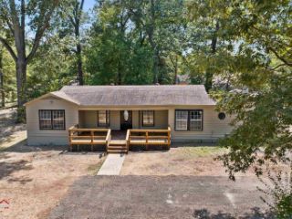 Foreclosed Home - 806 RICHARDS ST, 75662