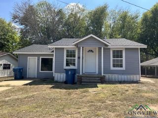 Foreclosed Home - 2202 GRAFTON ST, 75670