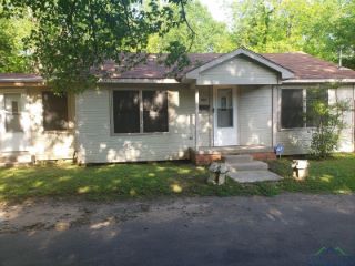 Foreclosed Home - 806 HUGH ST, 75670