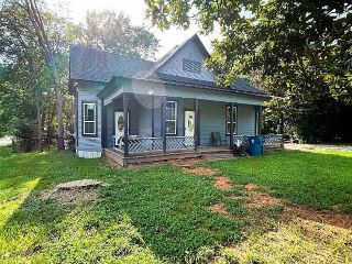 Foreclosed Home - 1901 N FRANKLIN ST, 75670