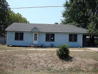 Foreclosed Home - 906 LAKEVIEW DR S, 75672