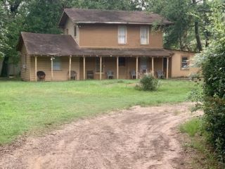 Foreclosed Home - 965 W WASKOM AVE, 75692