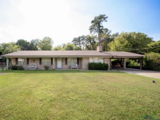 Foreclosed Home - 601 S VERNON ST, 75693