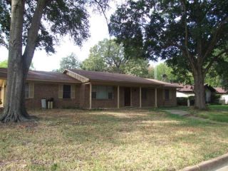Foreclosed Home - 1600 MANORWAY ST, 75702