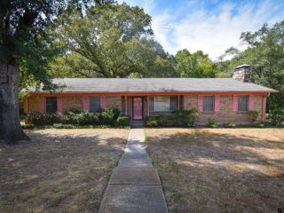 Foreclosed Home - 2708 CECIL AVE, 75702