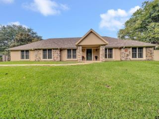 Foreclosed Home - 231 W CUMBERLAND RD, 75703