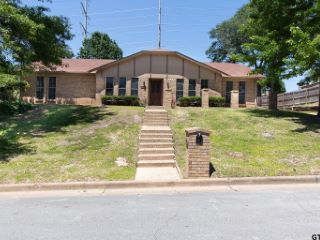 Foreclosed Home - 612 WELLINGTON ST, 75703