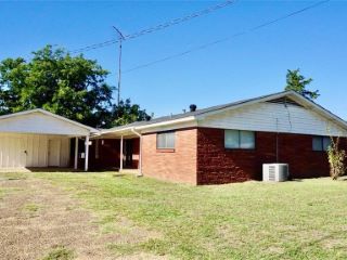Foreclosed Home - 204 LOWRY ST, 75750