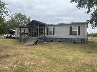 Foreclosed Home - 2458 RED MAPLE RD, 75755