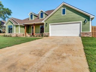 Foreclosed Home - 16213 CLEAR VIEW DR, 75771