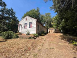 Foreclosed Home - 305 LAKEVIEW AVE, 75801