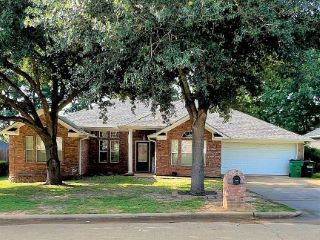Foreclosed Home - 213 SHADOW WOOD DR, 75801