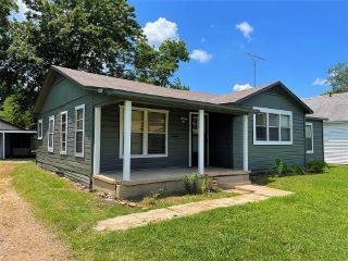 Foreclosed Home - 704 POPLAR ST, 75860