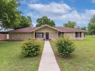 Foreclosed Home - 956 LIGHTFOOT RD, 75901