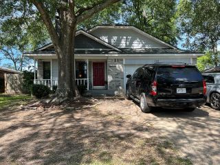 Foreclosed Home - 307 HICKORY HILL DR, 75901