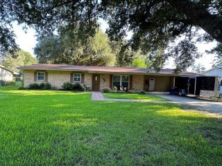 Foreclosed Home - 915 PICARDY LN, 75904