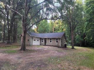Foreclosed Home - 211 PRIVATE ROAD 7020, 75931