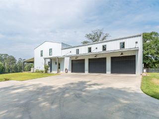 Foreclosed Home - 151 MAGNOLIA DR W, 75931