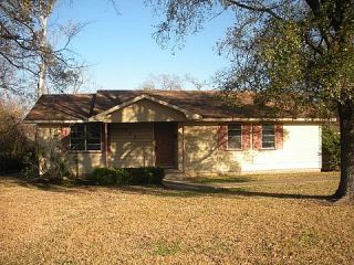 Foreclosed Home - 402 N HENDRIX AVE, 75941