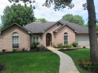 Foreclosed Home - 902 WILLOW OAK ST, 75941