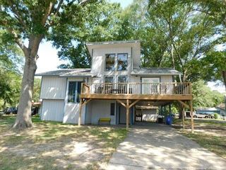 Foreclosed Home - 231 LAKESIDE DR, 75948
