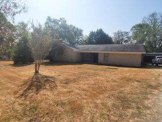 Foreclosed Home - 305 MARSHALL IVY RD, 75949