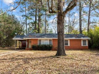 Foreclosed Home - 1072 N BOWIE ST, 75951