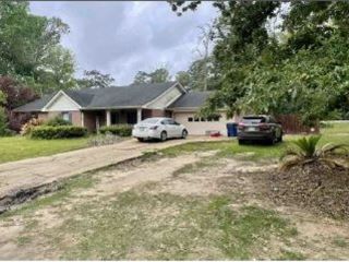 Foreclosed Home - 502 HOLMWOOD DR, 75951