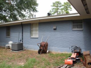Foreclosed Home - 1409 E GIBSON ST, 75951