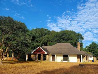 Foreclosed Home - 953 COUNTY ROAD 168, 75951