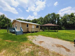 Foreclosed Home - 320 HENRY ROBINSON, 75956